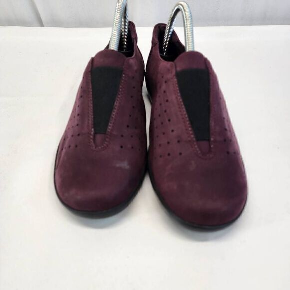 Clarks Perforated Nubuck Leather Slip-On Medora Gemma Size 8.5 - Picture 4 of 11